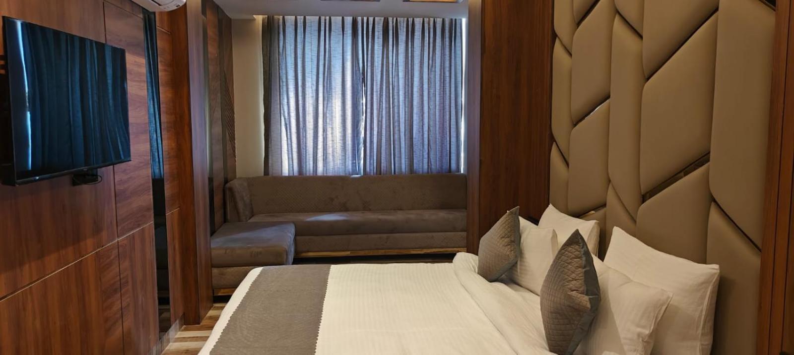 Hotel Golden Peacock Haridwār Eksteriør bilde